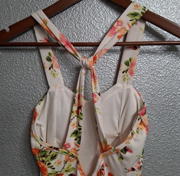 Fashion Magazine Floral Mini Dress 0 - Picture 5 of 7